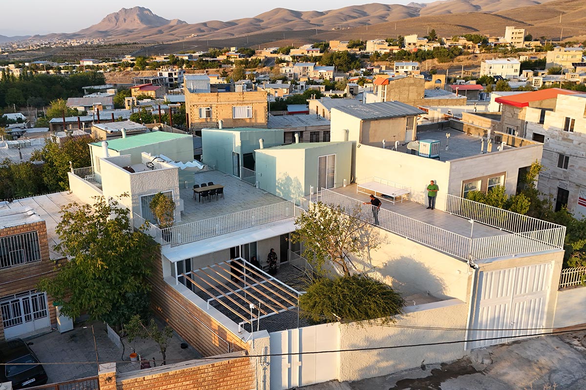 رتبه دوم: خوان‌ - خانه (خوانسار)، استودیو سه بر،  محسن خزدوز ، ادیب ایروانی