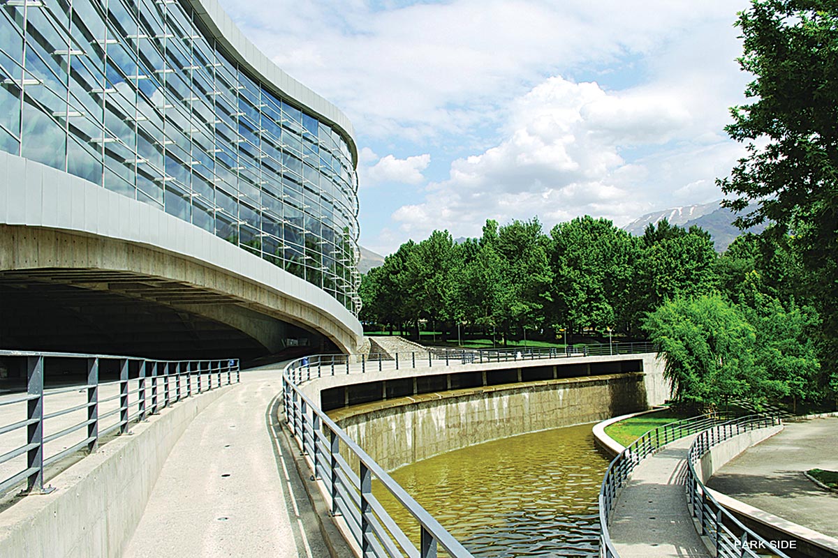 پردیس سینمایی پارک ملت / مهندسان مشاور حرکت سیال - رتبه اول